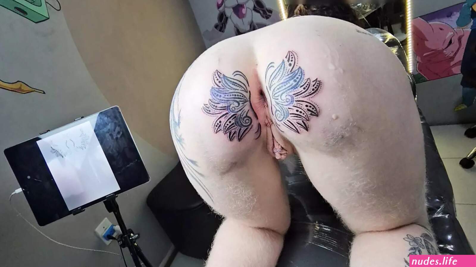 Anal tatuada