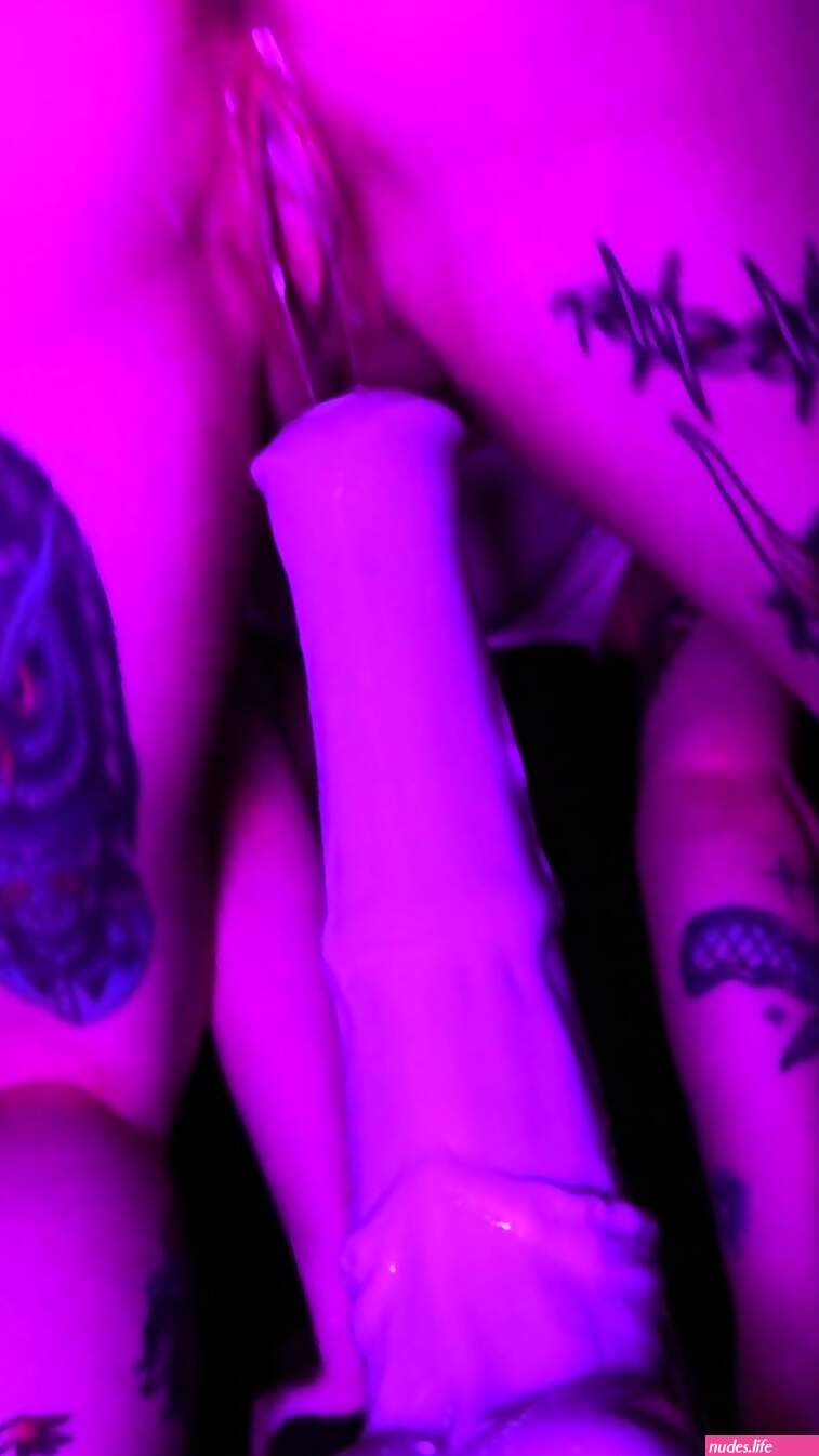 Lilijunex huge dildo