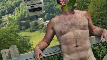 Nude mobil
