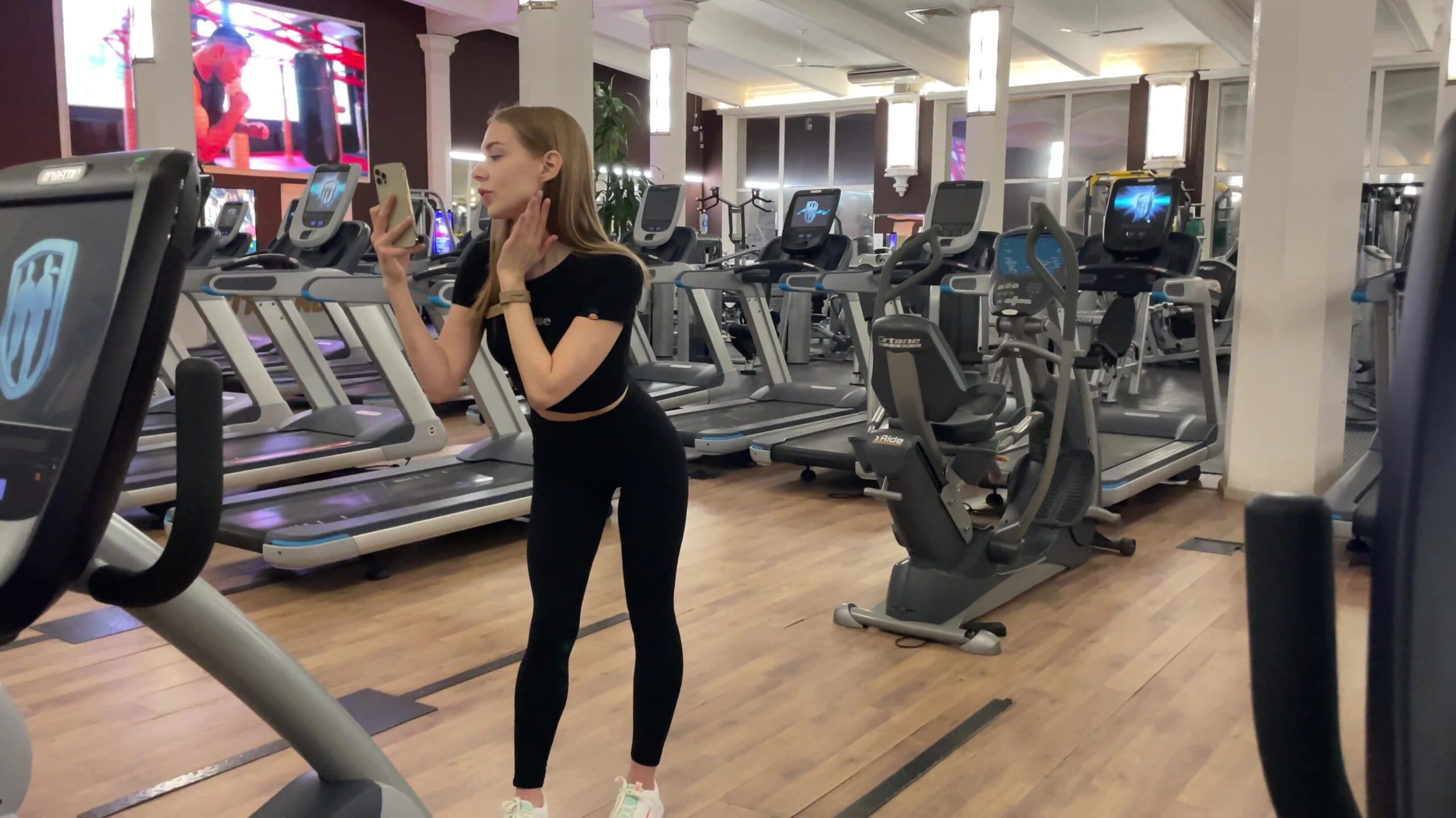 Public sex gym fuck