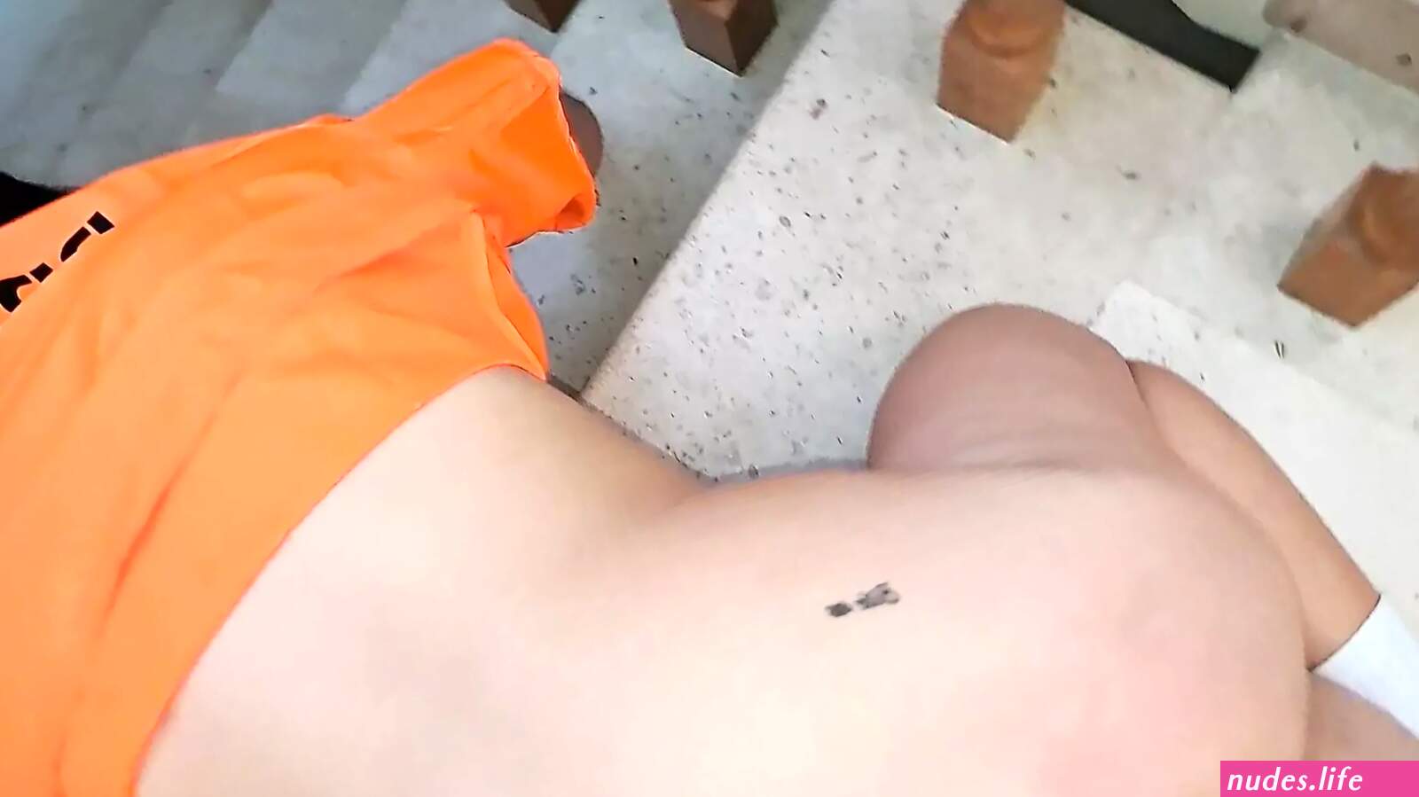 18 squirting on my prisoner