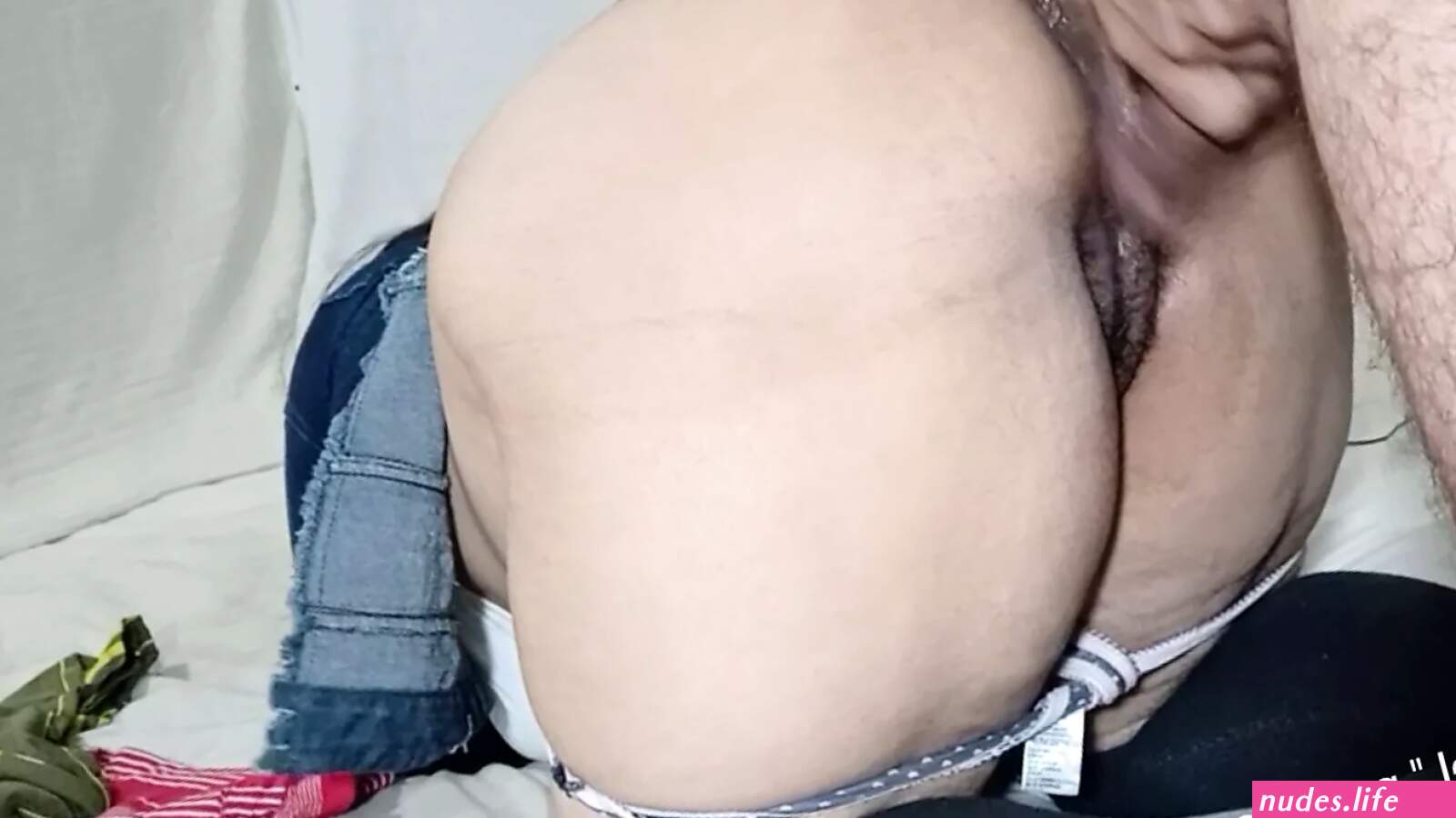 Big ass drunk anal mom