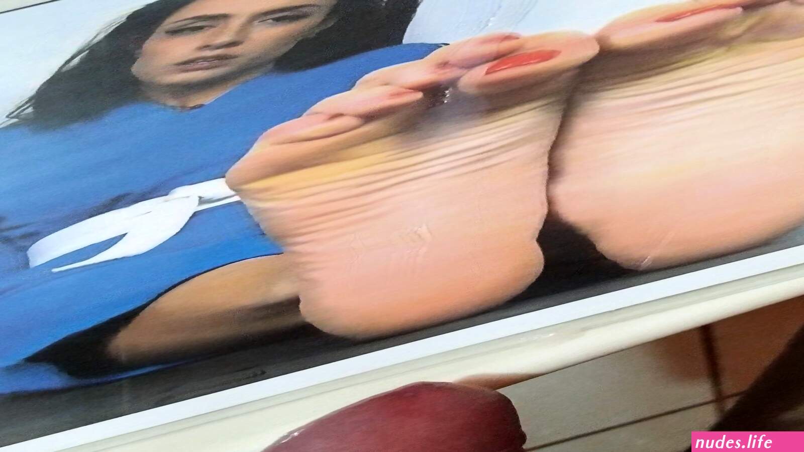 Sexy cum feet